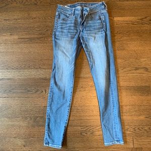 American Eagle blue jeans